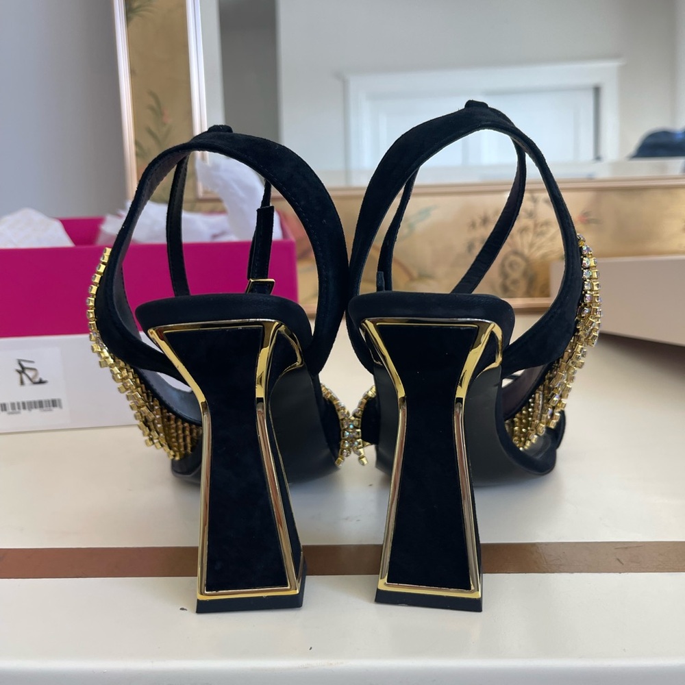 Glamorous Black and Gold Women's Heels - Picture 8 of 9